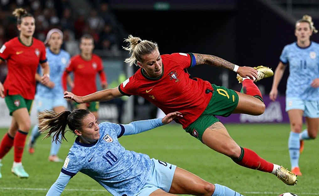 Two More Years on the Contract, Six More Goals on the Pitch: The WSL Pressure Knocking on the Wrong Door Two More Years on the Contract, Six More Goals on the Pitch: The WSL Pressure Knocking on the Wrong Door