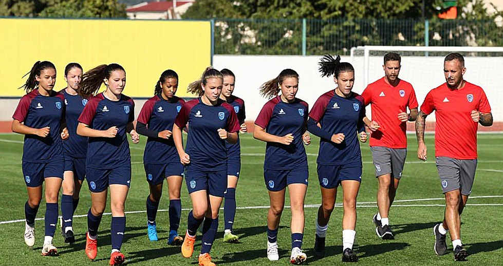 No Handshakes, Black Armbands — The Accounting Inside Ireland's 3-0 Win in Debrecen No Handshakes, Black Armbands — The Accounting Inside Ireland's 3-0 Win in Debrecen