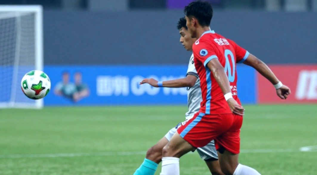 ফেনারবাহচের আগে ম্যাক অ্যালিস্টার গুঞ্জন: ২০২৮-এর চুক্তিটাই আসল খবর ফেনারবাহচের আগে ম্যাক অ্যালিস্টার গুঞ্জন: ২০২৮-এর চুক্তিটাই আসল খবর